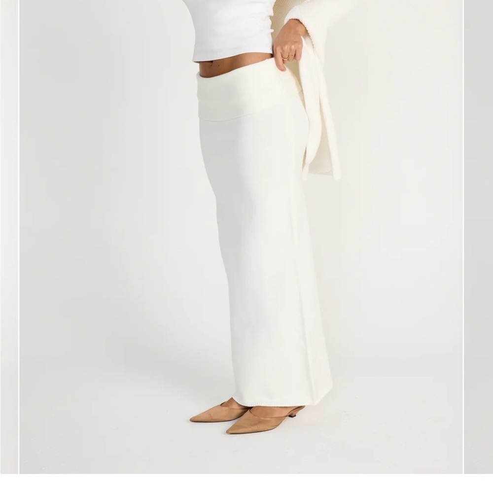 Elegant White Maxi Skirt